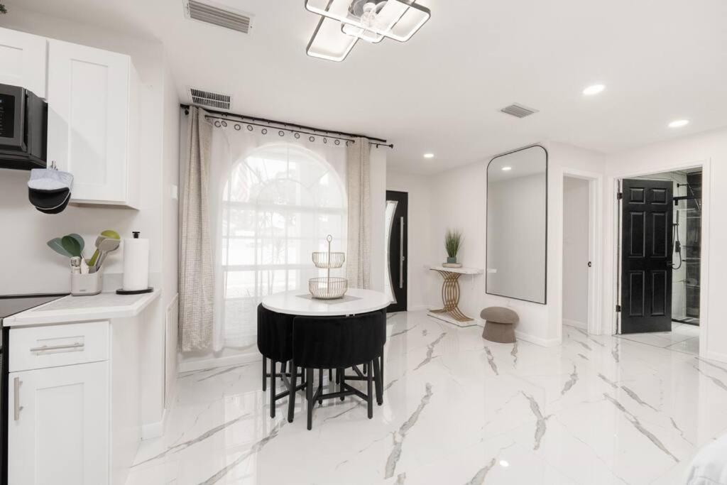 Luxury Style Townhome With Pool - 1 Miles To Bucs Stadium Tampa Ngoại thất bức ảnh