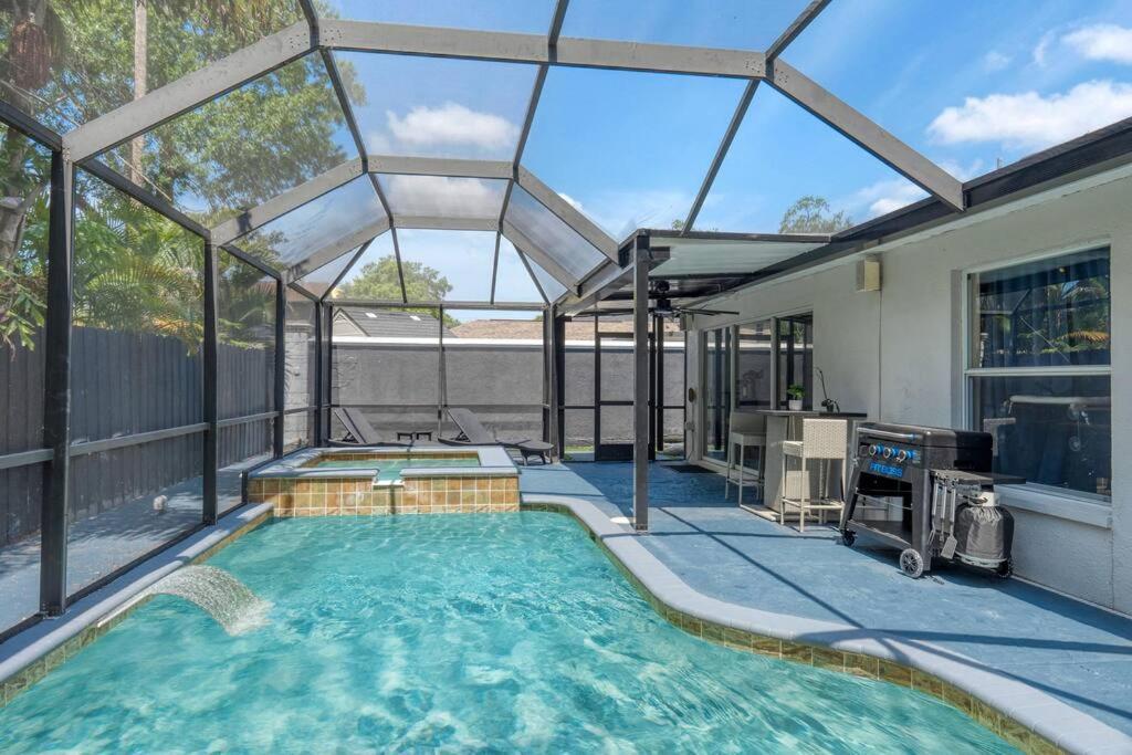 Luxury Style Townhome With Pool - 1 Miles To Bucs Stadium Tampa Ngoại thất bức ảnh