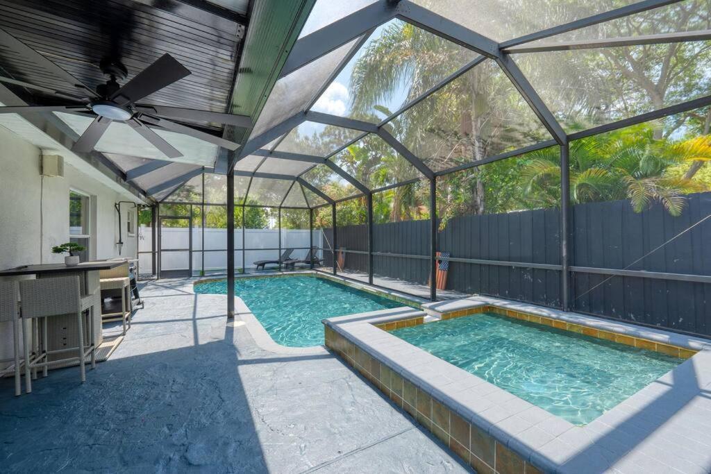 Luxury Style Townhome With Pool - 1 Miles To Bucs Stadium Tampa Ngoại thất bức ảnh